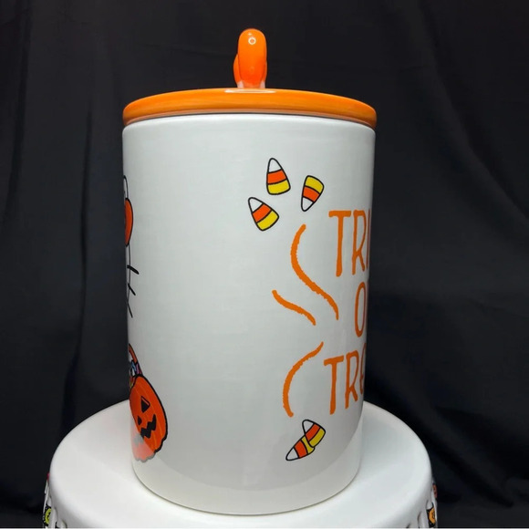 Sanrio Hello Kitty Halloween Ceramic Candy Corn Kitchen Bundle - Canister &Bowls - Picture 3 of 12